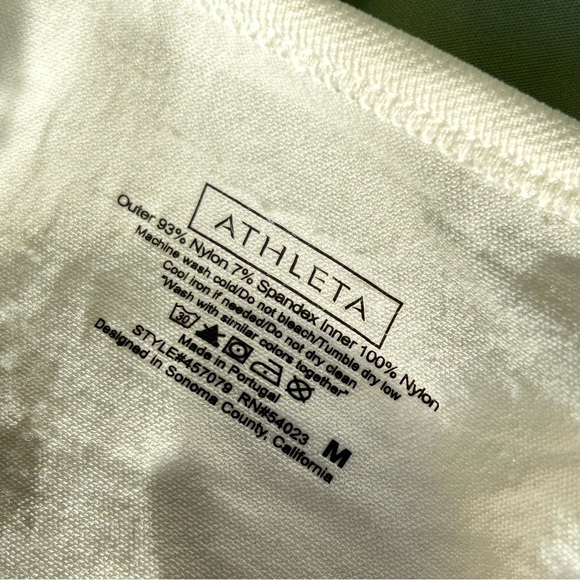 🩷ATHLETA DOUBLE LINED LONG SLEEVE BURPEE LASER CUT ATHLETIC WORKOUT SIZE MEDIUM - Picture 9 of 10